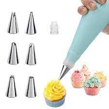 CAKE DECORATOR SET 6 PIECES